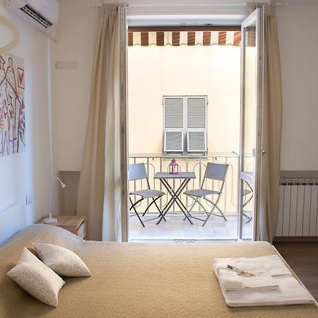 Via Colombo Holiday Rooms La Spezia Kültér fotó