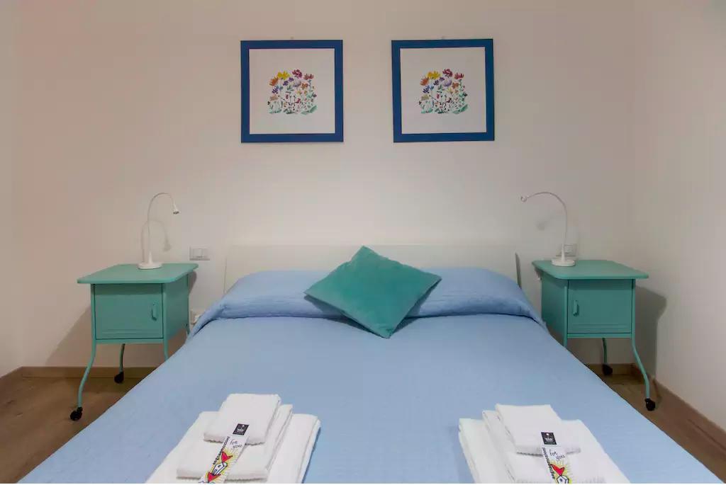 Via Colombo Holiday Rooms La Spezia Szoba fotó