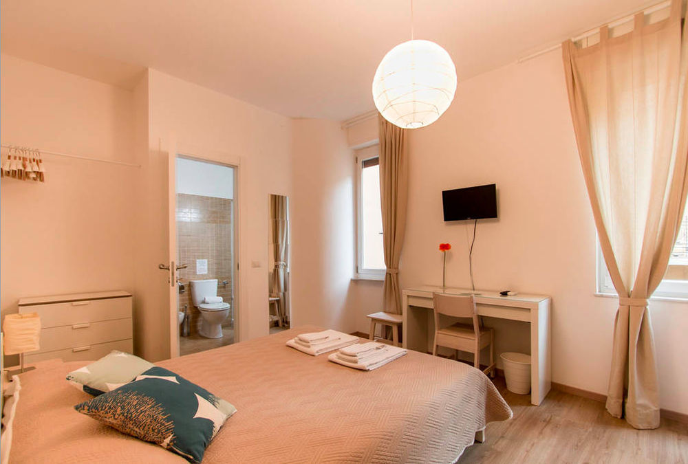 Via Colombo Holiday Rooms La Spezia Kültér fotó