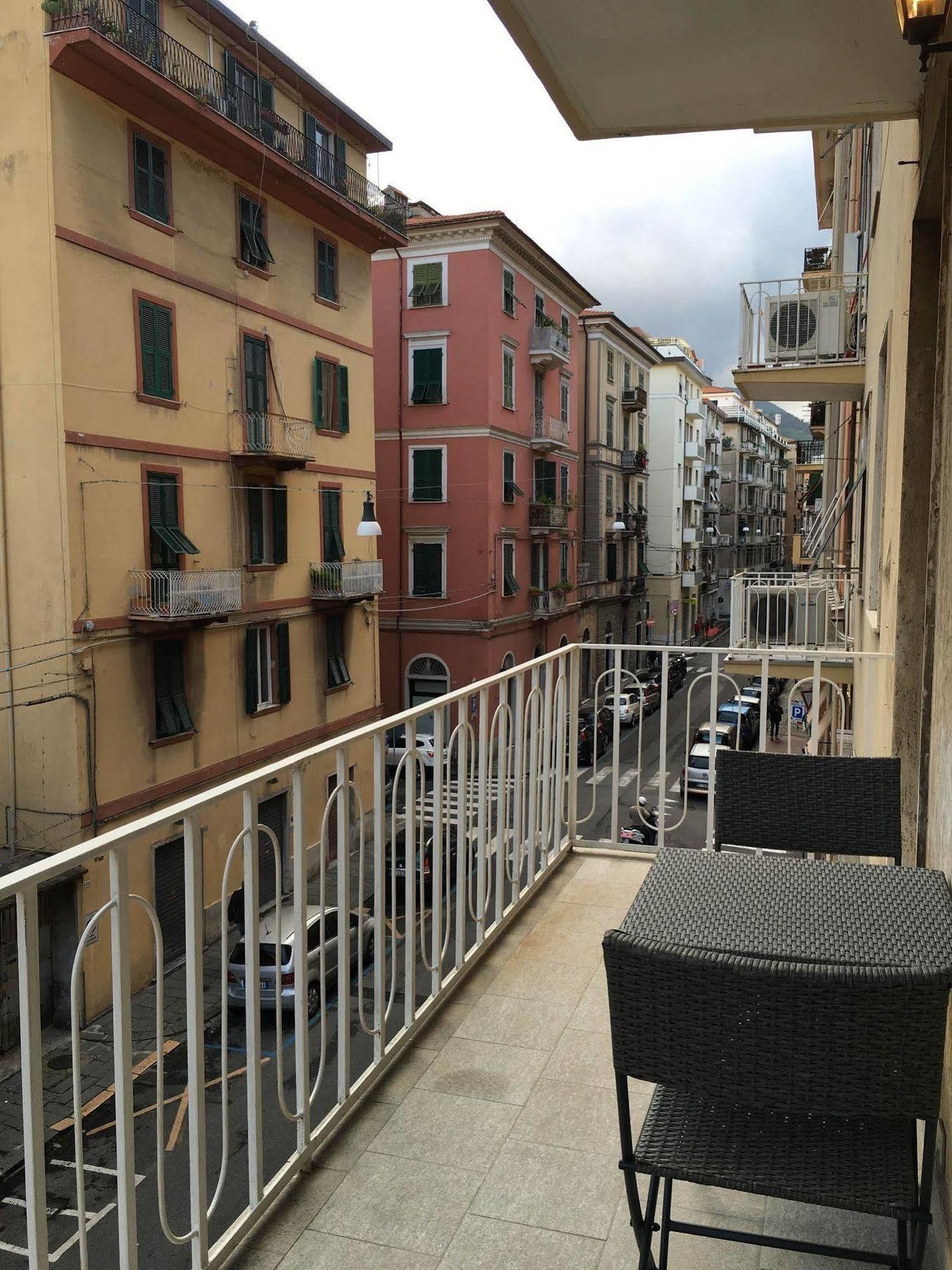 Via Colombo Holiday Rooms La Spezia Kültér fotó